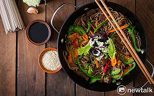 隔夜飯菜如何吃？專科醫：掌握4觀念不怕中毒