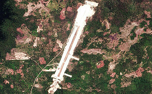 菲美聯手抗中！近南海島嶼巴拉巴克島建機場 衛星照曝光