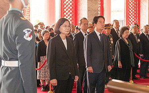 蔡英文、賴清德赴忠烈祠致祭 慰問烈士遺族代表