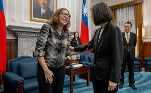 AIT主席羅森柏格第5度訪台 蔡英文接見：盼台美合作創造更豐碩成果