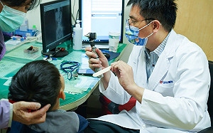 孩子打噴啑不是過敏？醫師指易與妥瑞氏症混淆需留意