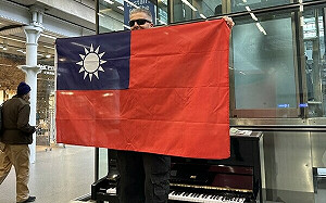 台灣大地震 英國鋼琴家Dr K慰問致意