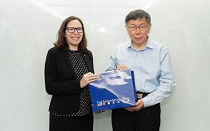 見羅森伯格 柯文哲談共機擾台、盼台美共同合作打造韌性社會 