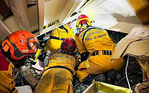 威力相當於32顆原子彈！震後24小時已致9死1038傷 餘震超300起