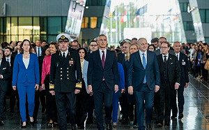 法國航艦「戴高樂號」首次交由北約指揮部署 填補地中海戰力