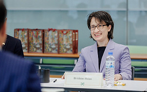 財部：蕭美琴返台申請自用酒通關 經審合規免辦查驗