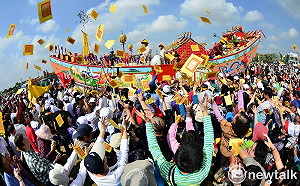 眾神之都盛事錯過再等三年   台南400香科年追香科蜈蚣陣燒王船