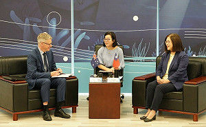 管碧玲會見澳洲辦事處代表 達成海洋議題深化合作共識