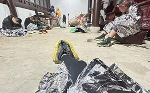 按GPS求救鈕沒人理! 淩晨遇雷暴 寧波百里越野馬拉松 49選手困山中7個多小時