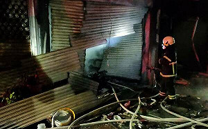 高雄深夜惡火釀1死4傷 老翁引爆瓦斯全身嚴重燒傷命危