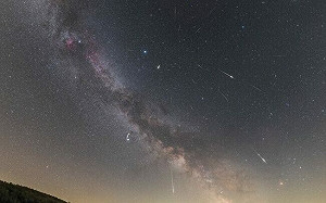 追今年首場火流星！天琴座流星雨4/22極大期 每小時數量達18
