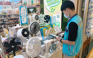 吹電扇不是有風就好！台電：出現3問題應立即停用