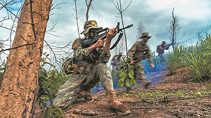 克欽軍攻城掠地佔雷基口岸!  解放軍邊境實彈演習威懾 出動這些「大殺器」.....