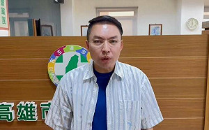 黃文益再批柯志恩左手掏空中央、右手欺騙高雄市民