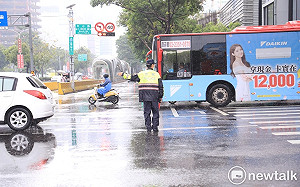 雨傘別收！第2波鋒面接近雨連下4天 降雨熱區曝光