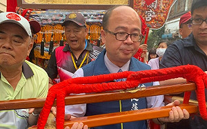 政黨支持度持續重挫 孫健萍籲朱立倫傾聽民意、深化民主改革