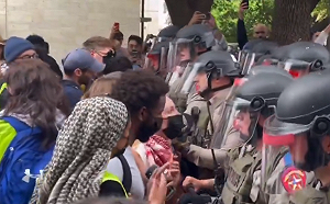 (影) 德州警察進入校園鎮壓！ 反以風潮延燒 哈佛等多校也被佔領