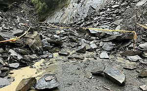 大鹿林道再傳大面積崩塌！雪管處：搶通前禁止進入