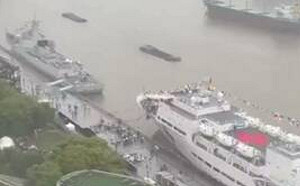 （影）飯店外「恰巧」停戰艦! 王毅籲布林肯勿踩中「紅線」 史上最差接待 