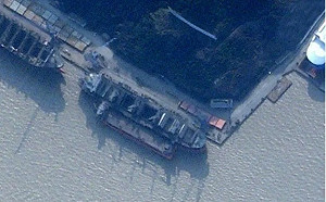 被衛星抓到了！ 滿載北韓武器俄貨輪停在中國港口 謝鋒嗆：輪不到美國插手!