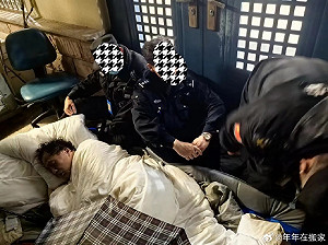 最先公布新冠病毒全基因組序列遭報復? 上海實驗室遭封 張永振睡門口抗議