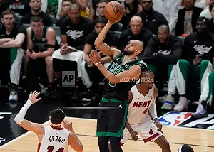 (影)Derrick White砍38分!塞爾提克退熱火聽牌