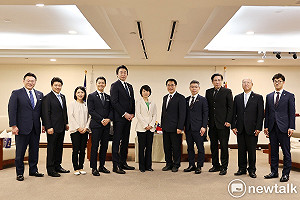 日本自民黨青年局長鈴木貴子拜會黃偉哲 同盼傳承台日友誼