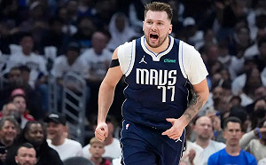 (影)Luka Doncic砍35分！獨行俠擊沉快艇搶聽牌