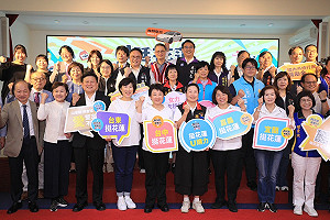 為選總統輔路?盧秀燕全台跑透透 今再號召女性首長花蓮賑災
