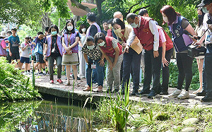 新北中和、板橋腸病毒高風險區 侯友宜視察校園防疫作為