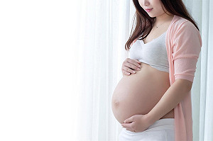 研究:懷孕後期夜間氣溫每升1度 早產風險高6%