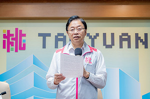 張善政「鼎叩叩」執行社宅禁菸令 網友挺:這就是理工人