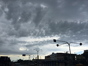 快訊》中南部發大雷雨特報  台南多處出現暴雨