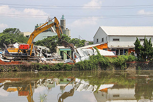 寵物殯葬違法強制拆除  骨灰罈將遷移