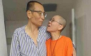 網傳劉曉波夫婦照片  港媒稱病情急轉直下