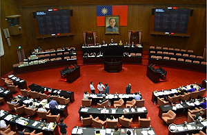 民主平台：前瞻違法違憲 儘速懸崖勒馬