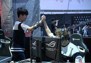 英雄聯盟洲際賽》閃電狼旗開得勝追平比數