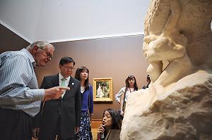 取經美國 鄭文燦觀摩蓋帝藝術中心