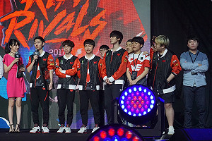 英雄聯盟洲際賽》中國戰隊WE奪冠仍計較飯錢