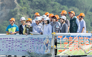 曾文南化聯通管提前完工 蔡英文：持續提升台灣水資源韌性