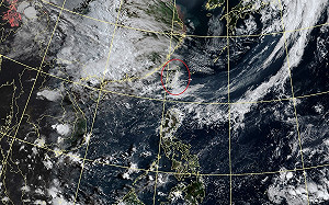 水氣減少北台灣涼意襲人 菲律賓海面熱帶擾動浮現