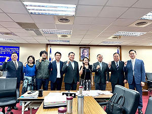 直言「沒傅崐萁、黃國昌真好」!沈伯洋:國會可以好好運作