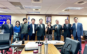 直言「沒傅崐萁、黃國昌真好」！沈伯洋：國會可以好好運作