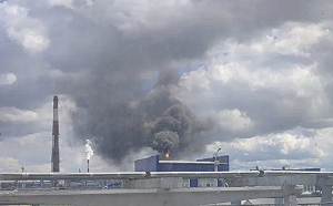 烏克蘭最遠程的攻擊! 深入俄境1500里 俄煉油廠與油庫挨轟炸