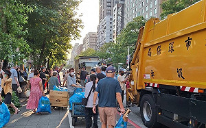不用再追垃圾車！環境部擴大試辦「定時定點收運垃圾」