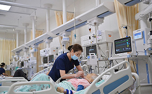 工作忙待遇差  中國護士缺額400萬人