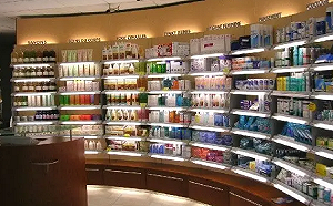 蔡筱穎觀點》祭新招！打擊浪費 法藥妝店不再提供樣品