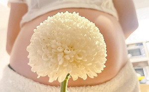 2天前仍質詢！鍾沛君宣布住院待產 「不再害怕說母親節快樂」  