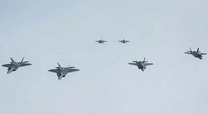 300架F-35將集結亞太! 美專家:盼突破圍堵 中國猛產這兩款五代戰機....