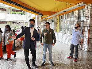 卓冠廷接力陳世榮爭取育林國中小擴建 新北教育局7月申請用地變更